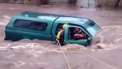 Incredible New Tsunami Footage This man risked his Life to film