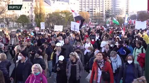 LIVE: Vienna / Protest against COVID restrictions as Austria goes into full lockdown - 20.11.2021
