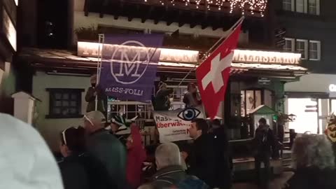 Zermatt / Schweiz - Protest gegen die Schliessung des Restaurant Walliserkanne - 30.10.2021