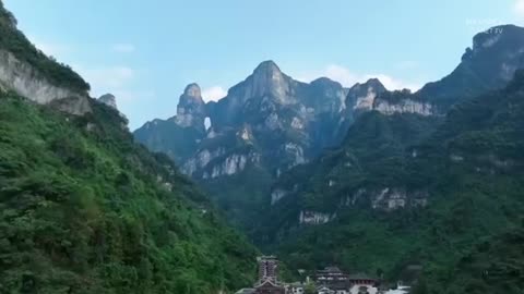 Top 10 Most Beautiful Places to Visit in China...