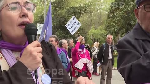 "la Comunidad de Madrid es la que menos invierte en educación