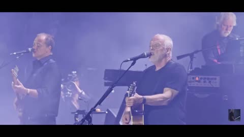 Pink Floyd’s David Gilmour Performs “Wish You Were Here” Live In Pompeii 2016