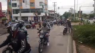 Mototaxistas bloquean Cartagena