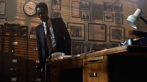 Beverly Hills Cop 2 "This is not my office" scene