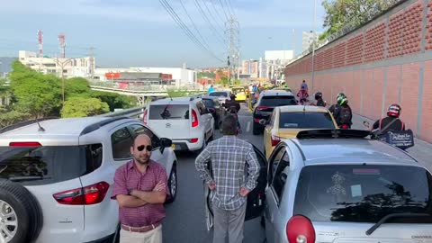 Avanza ‘Plan tortuga’ de taxistas en Bucaramanga y el área