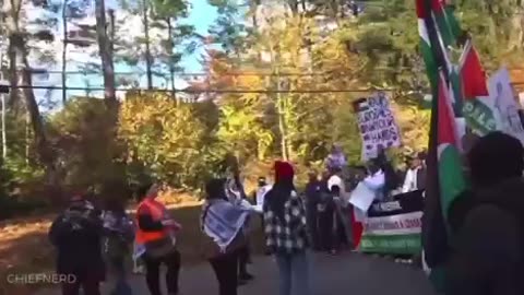 Hundreds Pro Palestinian Protestors Outside Of 1% Joe’s Delaware Home