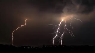 30 Minutes of Rain and Thunderstorm Sounds For Focus, Relaxing and Sleep