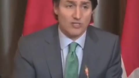 Justin Trudeau è un Premier giovane e coraggioso che vuole salvare il Canada da una 'pandemia'.