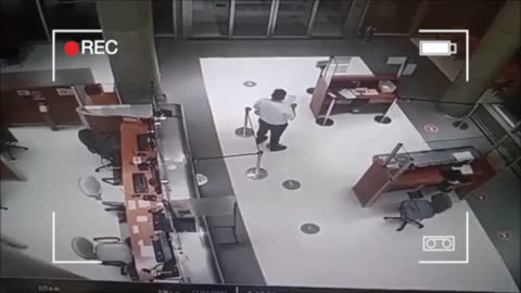 Security Guard Welcomes Invisible Guest At 3 AM
