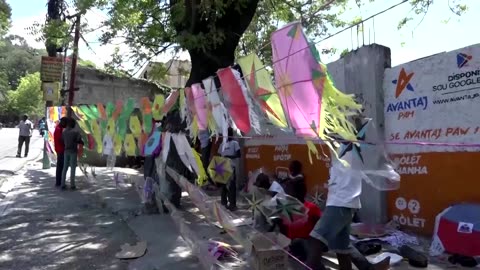 Haitians seek respite from turmoil with Easter kites