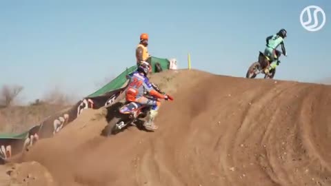 Best of 2 Stroke Action