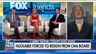 Larry Gatlin talks Mike Huckabee's exit from the CMA board