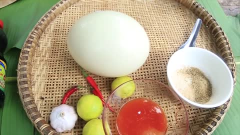 Yummy cooking egg Ostrich recipe _ Cooking skills _ Khmer Survival Skills