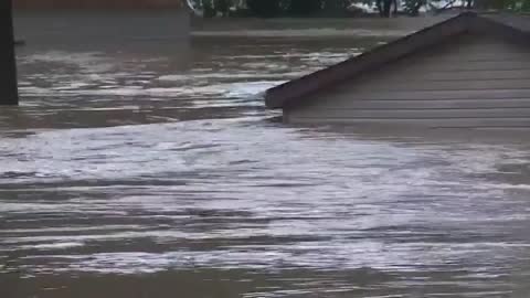 Flooding kills at least 3 in Kentucky