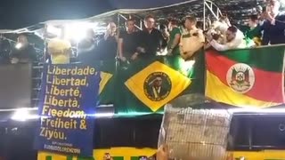 ESQUERDOPATAS: É bom JAIRem se acostumando...