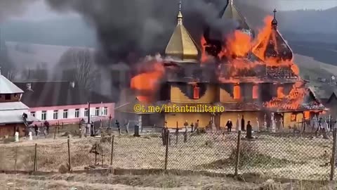 Символично: во Львовской области сгорела 150-летняя деревянная церковь