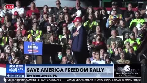 Crowd sings Star Spangled Banner TRUMP RALLY PA 11/5/22