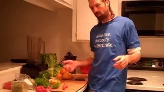 MAGNIFICENT LOW FAT RAW VEGGIE WRAP - Dec 17th 2011