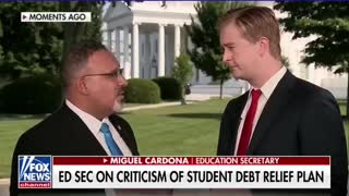 Peter Doocy presses Biden’s education secretary over student loans #shorts