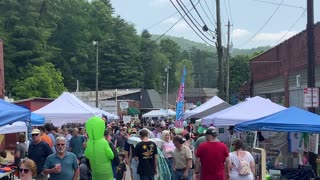 NW NC 6/10/23 73°F 👽 The 2023 Spruce Pine Alien Festival 👽
