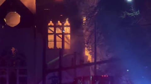 DEVELOPING! Portland, Oregon: Firefighters are Batting a Large 3 alarm Church fire