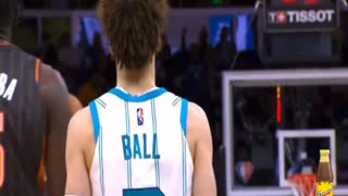 LaMelo Ball tries a reverse self alley oop and blows it. He makes it worse by committing a foul.