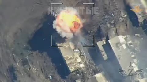 Destruction of Ukrainian M-777 howitzer by Russian kamikaze UAV Lancet