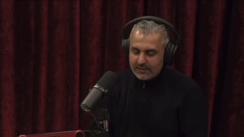 Joe Rogan and Maajid Nawaz discuss how the media is shaping the narrative