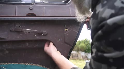 Thulean Perspective - Replacing the Door Mechanism on my UAZ 469 (Thulean Chill Out)