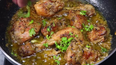 Chicken Kali Mirch Gravy _ Black Pepper Chicken Recipe _ Dahi Chicken Kali Mirch