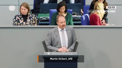 Martin Sichert redet zum Völkermord an Jesiden, Grüne schimpfen Richtung Jesiden