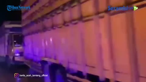 BREAKING NEWS Akses Kualasimpang ke Medan Lumpuh, Kendaraan Putar Balik