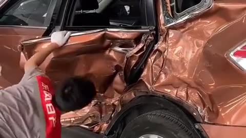 Repair the large area damage of automobile Automobile repair