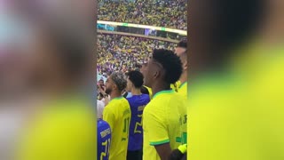 BIGGEST FAN: Vinicius Junior Lookalike Gets Emotional At The 2022 World Cup
