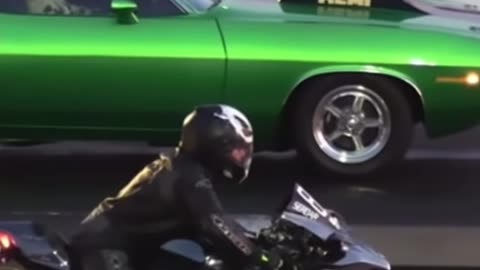 H2R Kawasaki Vs Mucle Car