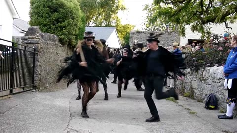 Beltane Border Morris -White Ladies Aston - at The Old Rydon Inn, Kingsteignton. 2 June 2022