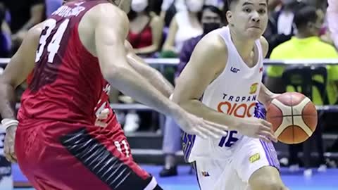 Pinakaba ng TNT ang Ginebra Scottie & Brownlee to the Rescue! _ Castro at Oliver INJURED!