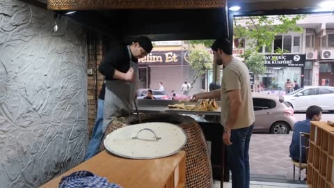 Amazing bread in a legendary bakery! Turkey street food