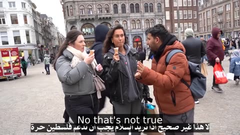 GIVING ISRAELI FLAGS 🇮🇱 TO PEOPLE ON THE STREET IN AMSTERDAM| CHOKING REACTIONS 😱!