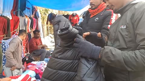 बिराटनगरकाे सस्तो लुगा बजार मात्र लाग्छ शनिबार||Laxman le kine naya jacket||Saurab vlogs