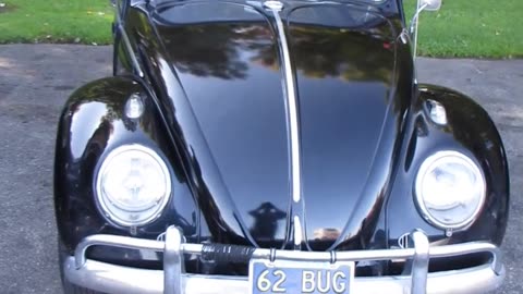 1962 Volkswagen Deluxe Sunroof Beetle