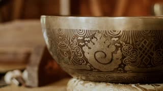 Calm relaxing Tibet singing bowls meditation