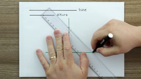 Construir um triângulo isósceles, dados as medidas da base e da altura.