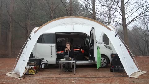 Awesome ! A small van went into the tent ☔ Camping alone in the rain ASMR