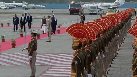 Live- PM Modi's warm welcome for UAE President Mohamed bin Zayed Al Nahyan at Ahmedabad airport