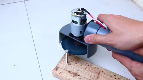 Buat Mesin Pemotong Berkualitas Profesional di Rumah dengan Panduan DIY Ini | DIYtechy