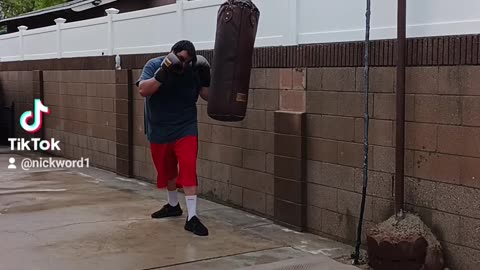 Old School Leather Punching Bag Workout Part 13 Light Boxing Work!