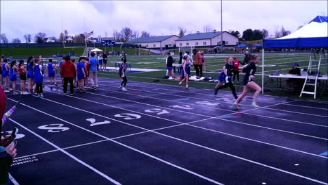 4.6.22 - 4x800 Exchange - Girls Rock!