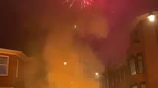 This is how they celebrate NewYear in The Netherlands (The Hague) 🔥🎆🎇