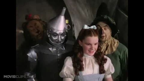 "I'm Melting" : Death of the Wicked Witch scene : THE WIZARD OF OZ (1939)
